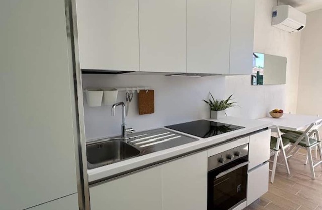 Holiday home with private garden - Residenza Alloro