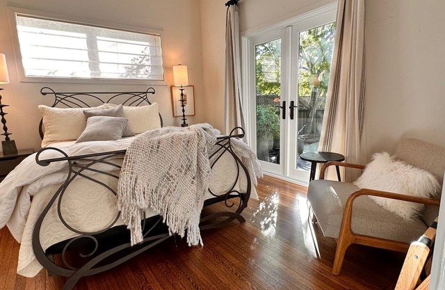 Charming 2-bedroom house in San Rafael