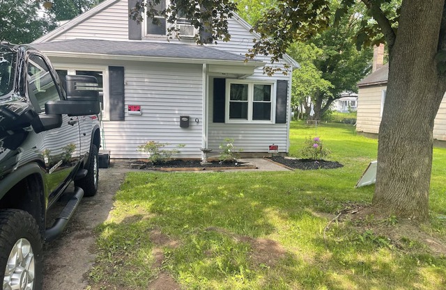 Charming 3-bedroom house in wonderful Baldwinsville with WiFi