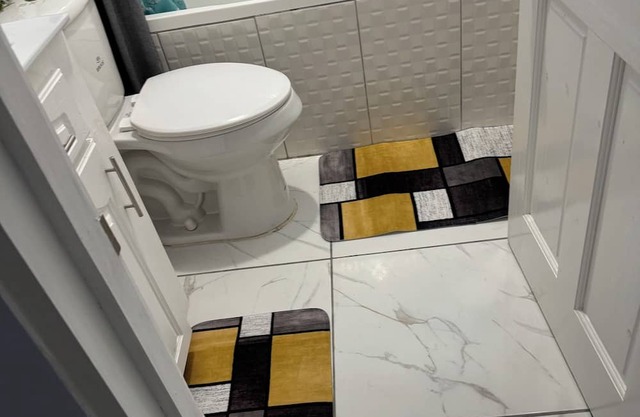 2-bedroom apartment in welcoming Providence with AC, WiFi. Enjoy your stay