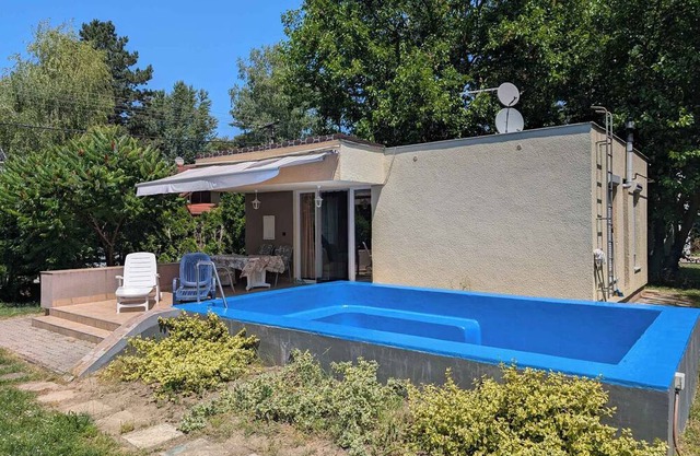 Holiday home with air conditioning, pool, terrace and WiFi