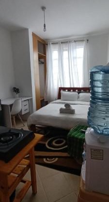 Executive studio apartment