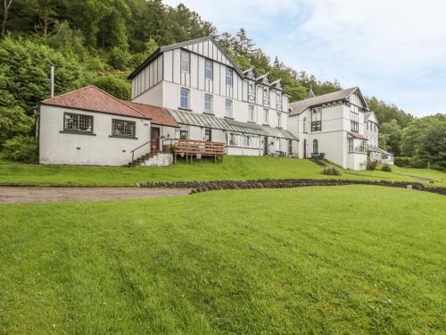 2 Kilmun Court