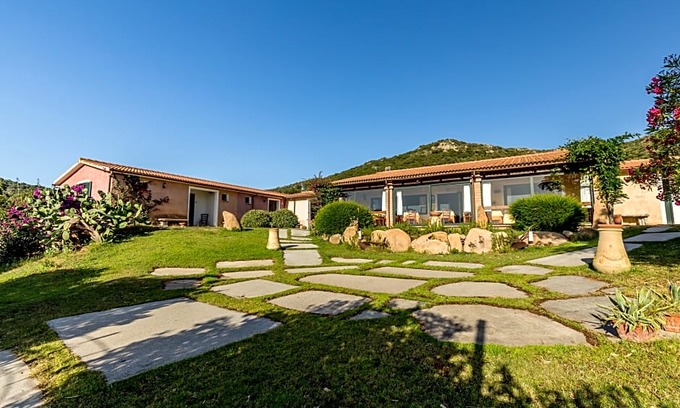 Loiri Porto San Paolo Hotel | Borgo di Campagna