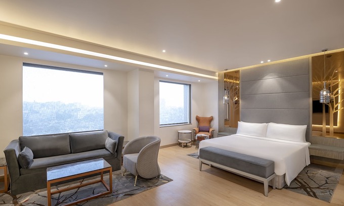 Kaushambi Hotel | Radisson Blu Towers Kaushambi Delhi NCR