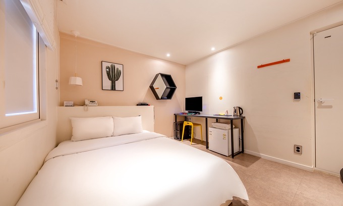 Dong-gu Hotel | Daejeon Yongjeon Hotel Ben
