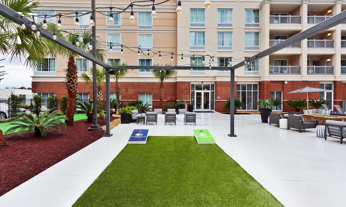 Dothan Hotel | DoubleTree by Hilton Dothan, Al