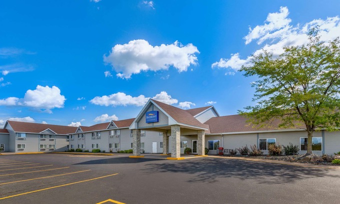 Baldwin Hotel | Baymont by Wyndham Baldwin