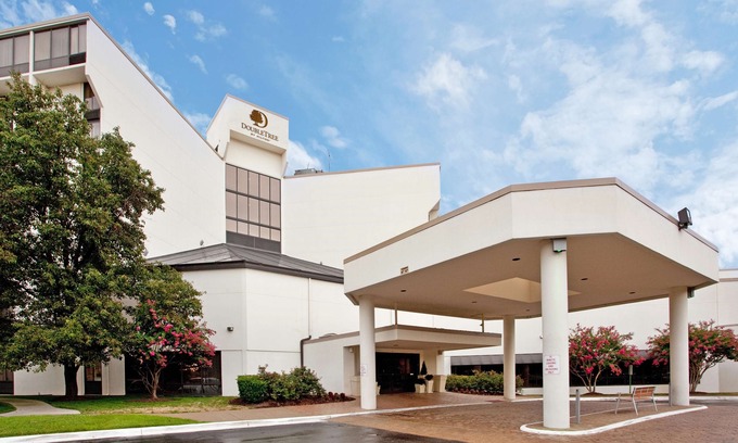 North Chesterfield Hotel | DoubleTree by Hilton Hotel Richmond - Midlothian