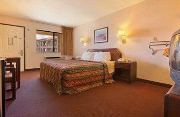 Ruidoso Downs Hotel | Days Inn by Wyndham Ruidoso Downs