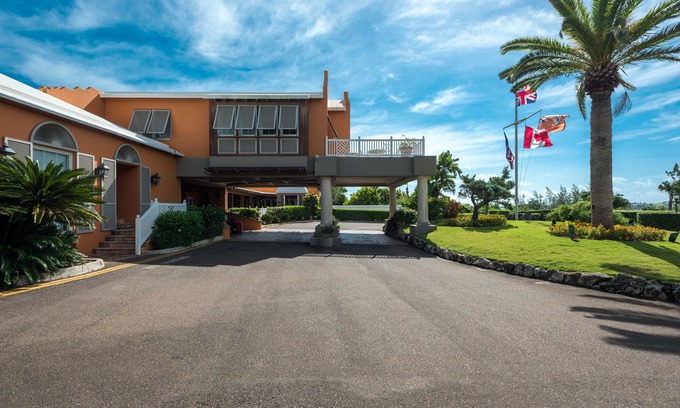 Hamilton Parish Hotel | Grotto Bay Beach Resort