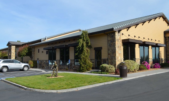 Hines Hotel | Best Western Rory & Ryan Inns