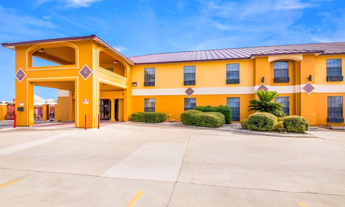 Bastrop Hotel | Quality Inn Bastrop