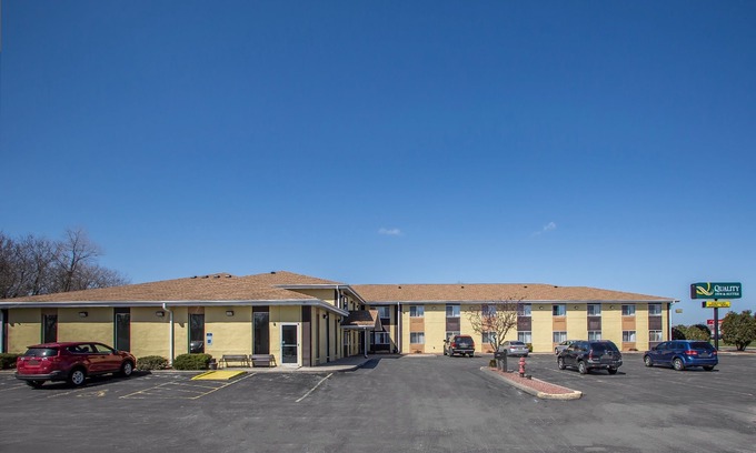 West Bend Hotel | Quality Inn & Suites West Bend