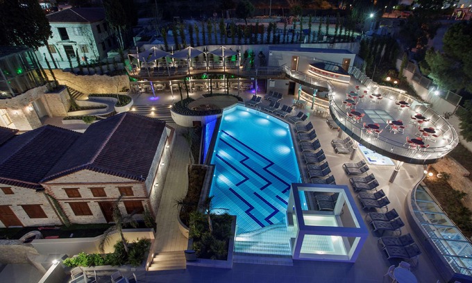 Kusadasi City Centre Hotel | DoubleTree by Hilton Kusadasi