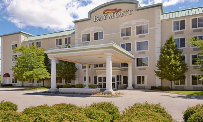 Walker Hotel | Baymont by Wyndham Grand Rapids N/Walker