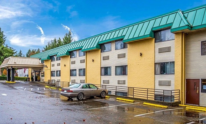 Lacey Hotel | Quality Inn & Suites Lacey I-5