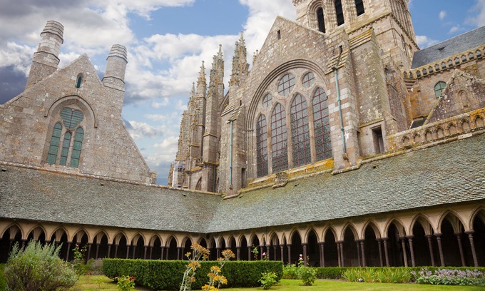 Le Mont-Saint-Michel Hotel | Le Mouton Blanc