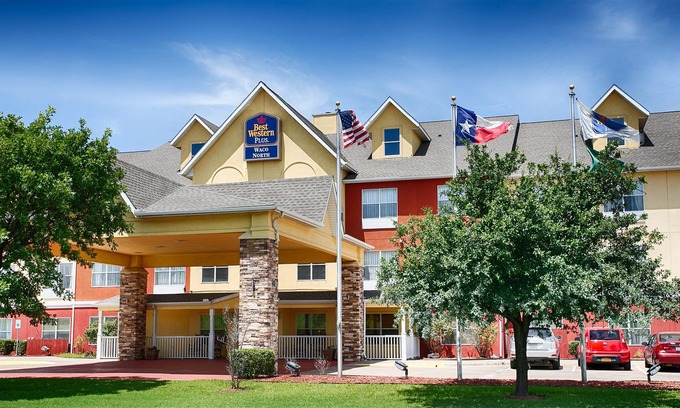 Bellmead Hotel | Best Western Plus Waco North