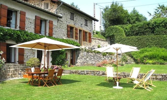 Chenelette House | La Voisinée - Chenelette