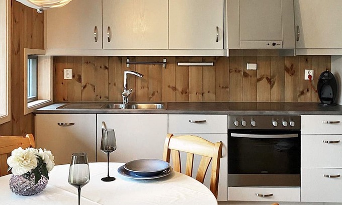 Myrkdalen Apartment | 6 person holiday home in Vossestrand