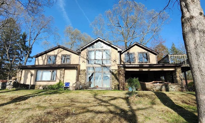 Tolland House | House Of Life