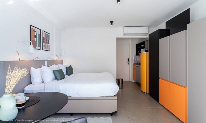 Vila Olimpia House | Studio for 2 next to Faria Lima & Ibirapuera Park