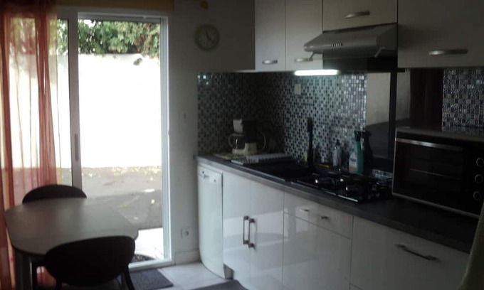 Villedoux Apartment | Homestay in a condominium