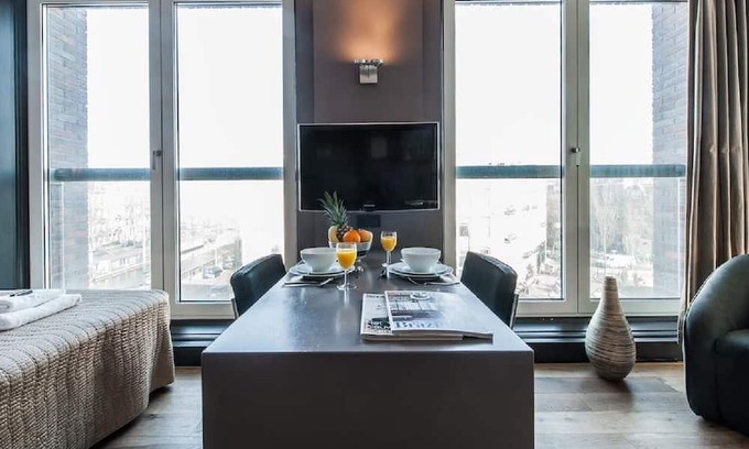 Helmersbuurt Apartment | 3BR TRANQUIL FAMILY RENTAL NEXT TO VONDELPARK