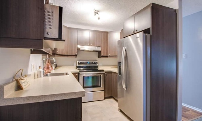 Gatineau Apartment | Charming apartment, centrally located/Charmant appartement, proche de tout.