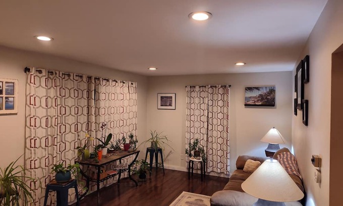 Crossroad Park House | Sweet 2-bedroom home with A/C and back deck w/dining area, gas grill & fire pit