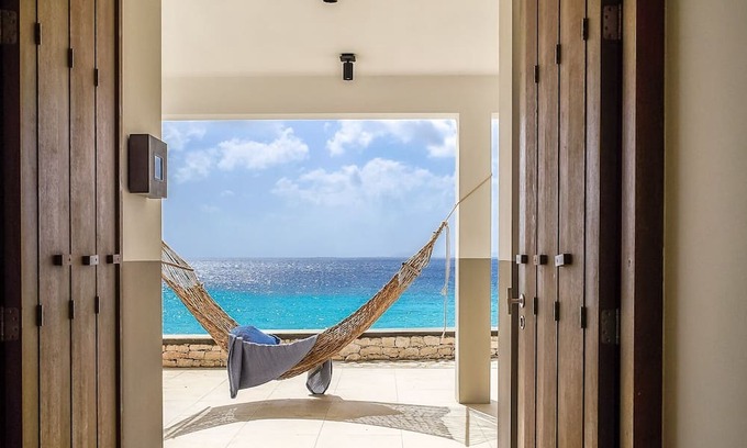 Belnem Villa | Luxe Oceanfront Beach Villa 72&Sunny