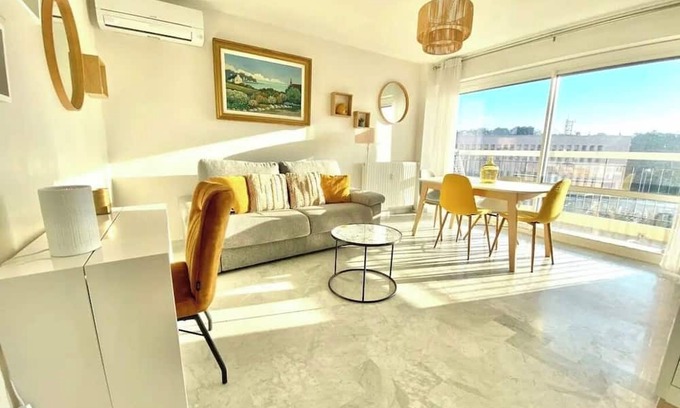 Saint-Raphael Apartment | AirCocoon Le Vadon Bord de Mer