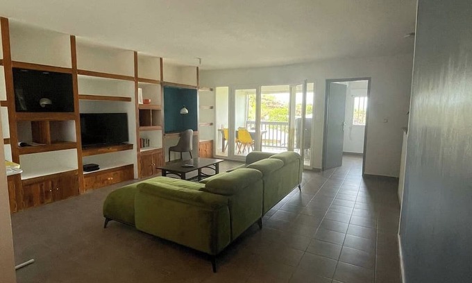 Mamoudzou Apartment | High valley apartment, sea view, private parking - ra