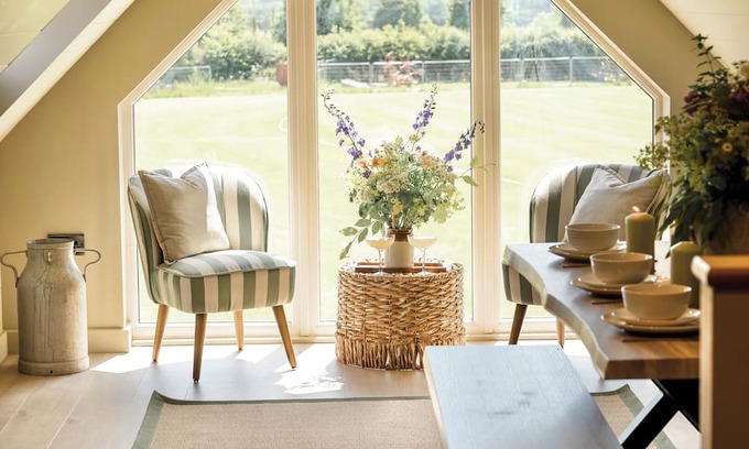 Calne Cottage | Cosy country getaway with a hot tub!