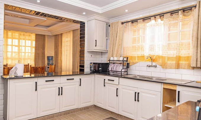 Ruiru House | Calm Haven- Cozy 4 Bedroom 4.5 bath in Gated Community