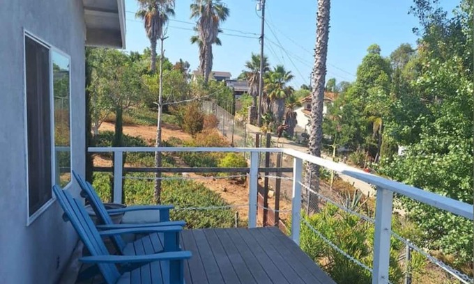 La Presa House | Charming Spot In wonderful Spring Valley with WiFi, AC