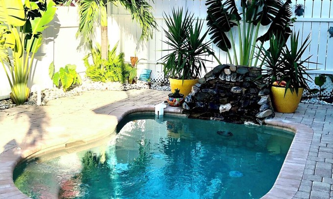 Mid Island House | Newly renovated and ready to rent again! Come unwind on the Beach!
