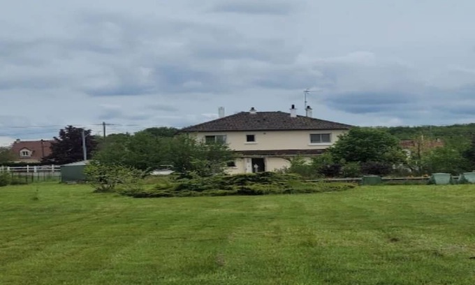 Chabris House | Les Marches D'addam