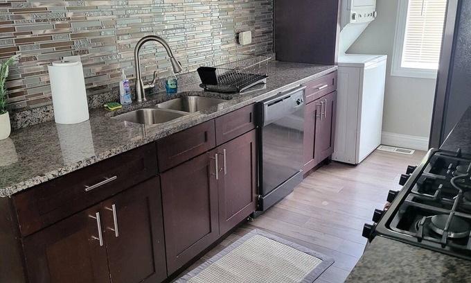 Park Forest House | Quite 3 bdrm 1bath Twn Hm South Suburbs of Chicago. No parties. ID Check