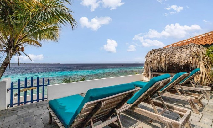 Hato House | Bonaire Sunset Villa - A divers paradise for 2-10 persons.
