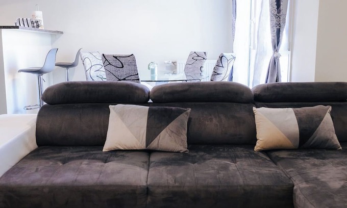 Massy Apartment | Comfortable new T2 apartment in Massy, 10 min walk from Baconnets RERB station