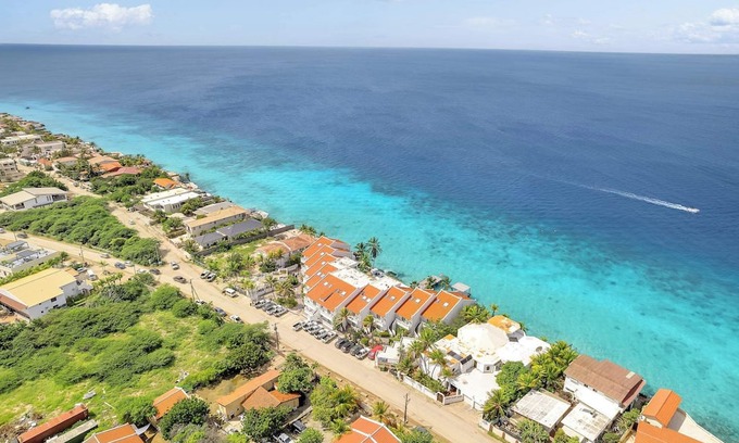 Belnem Apartment | Belmar 18 a 3 bedroom oceanfront apartment fully AC