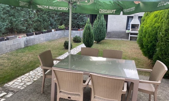 Negotino House | Cozy 2-bedroom apartment with WiFi, AC in enjoyable Negotino