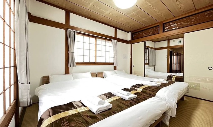 Abeno House | 4storey spacious detached house 1 car parking available 17 minutes from Namba Station 5 minute - Abeno Detached House /Osaka Ōsaka