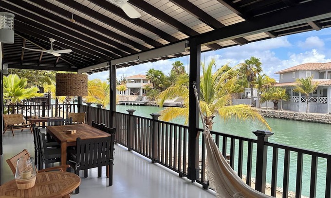 Waterlands Village Villa | Villa Veva fully equipped Waterfront Escape