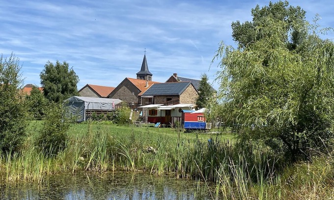 Saint-Pardoux House | Mobile Home 'Roulotte Flamenca' with Shared Pool, Wi-Fi and Air Conditioning