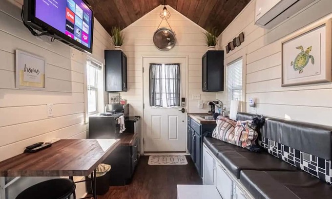 Ririe RV Rental | Reconnect with nature and create memories at River Rowed Tiny Home.