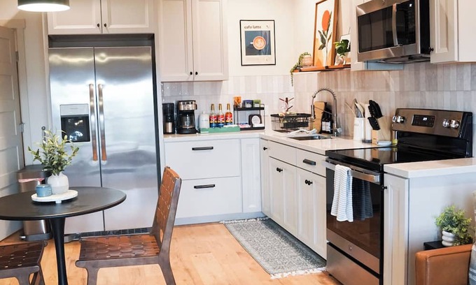 Oak Harbor House | Modern Guest Suite w/Panoramic Water and Mountain Views, Walk-in Shower and Tub