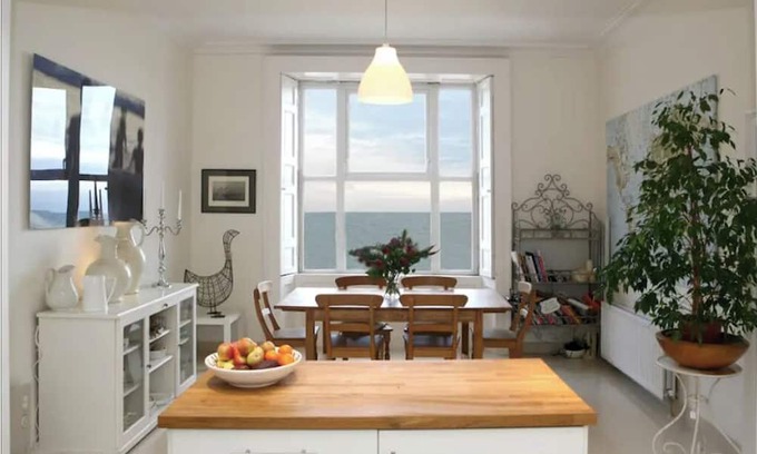 Greystones House | GREYSTONES Beautiful house looking at the Ocean and beside beaches.